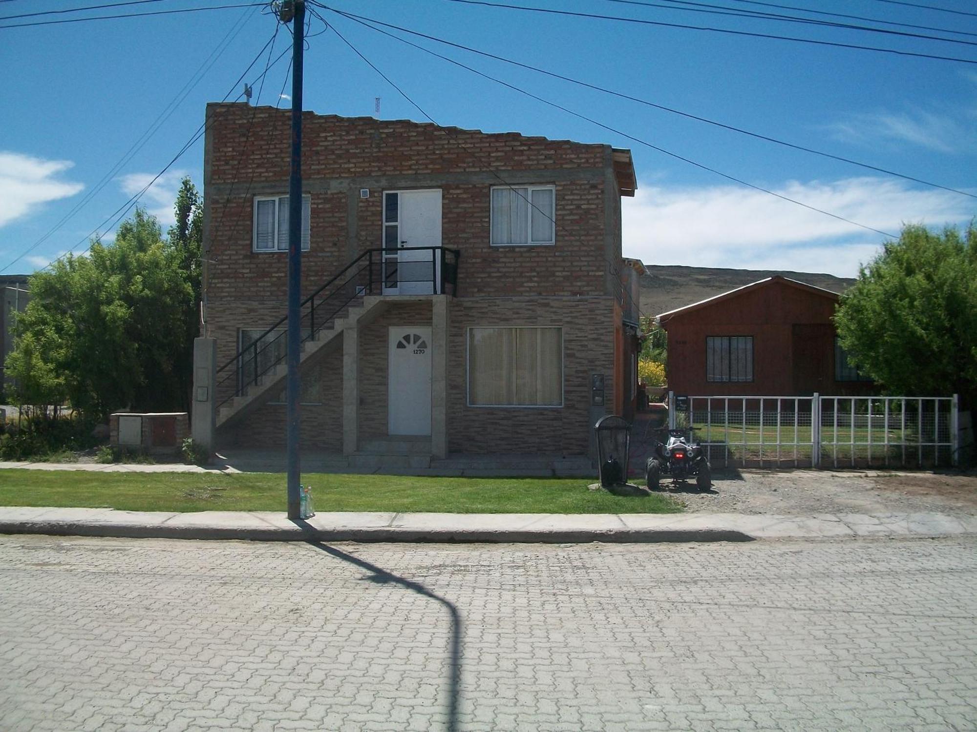 Hospedaje "San Andres" Gobernador Gregores Exterior photo